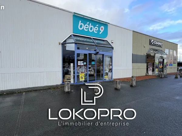 Local commercial 621 m² Cholet