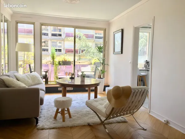 Appartement avec balcon vue sur jardin dans résidence sécurisée