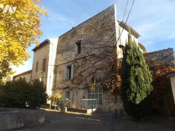 Maison 371 m²