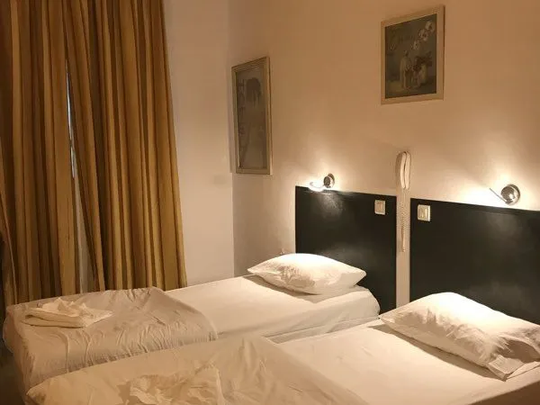 Hôtellerie et restauration Vente Marseille 1000m² 1200000€