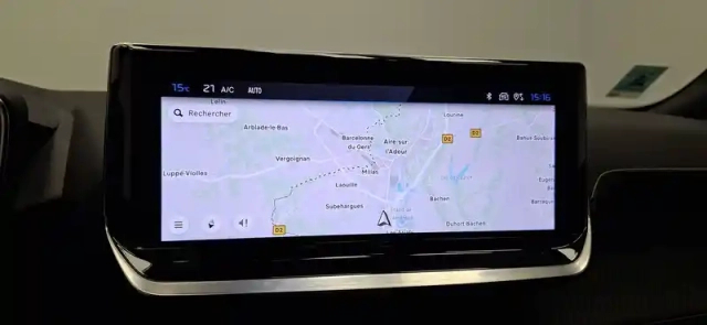 Peugeot 2008 hybrid 136 e-dcs6 — photo 93
