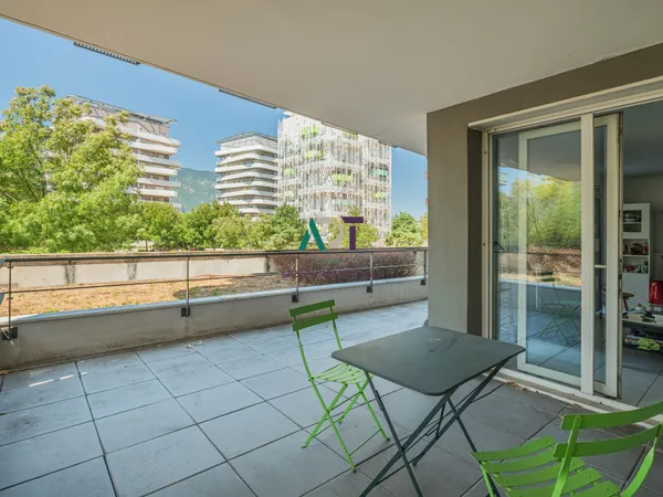 T2 - 41 Quai de la Graille - GRENOBLE
