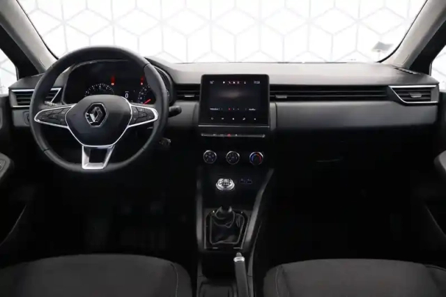 Renault Clio tce 90 — photo 63