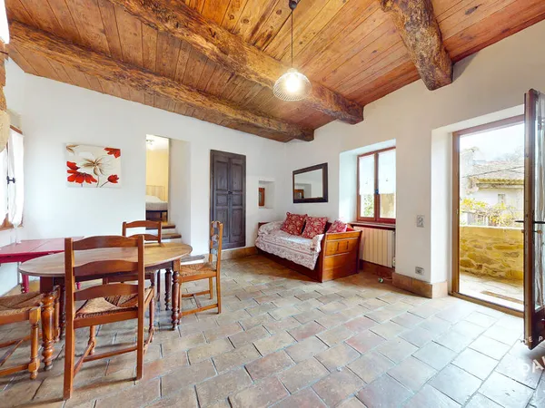 Maison 15 pièces 302 m²