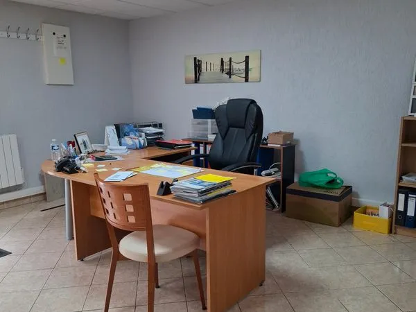 Bureau équipé de 36 m²