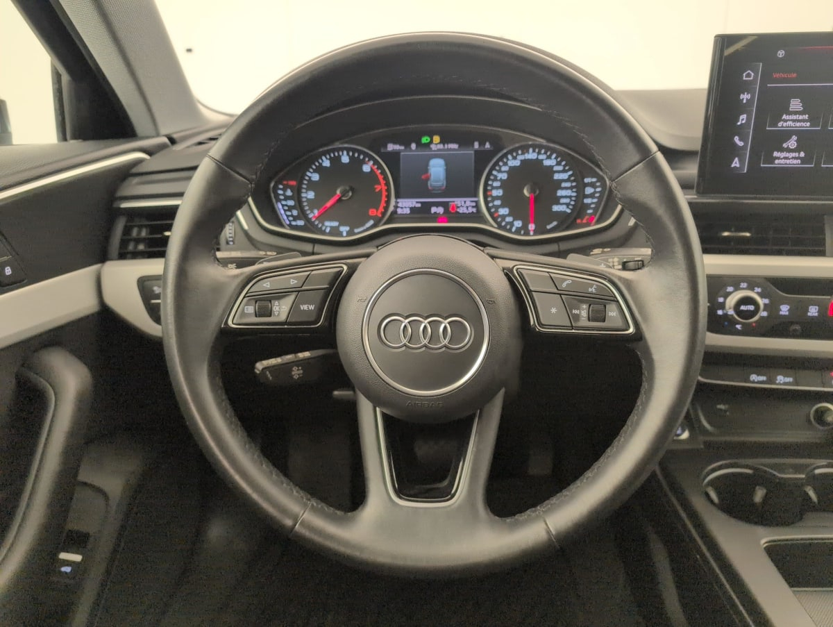 Audi A4 Avant — photo 14