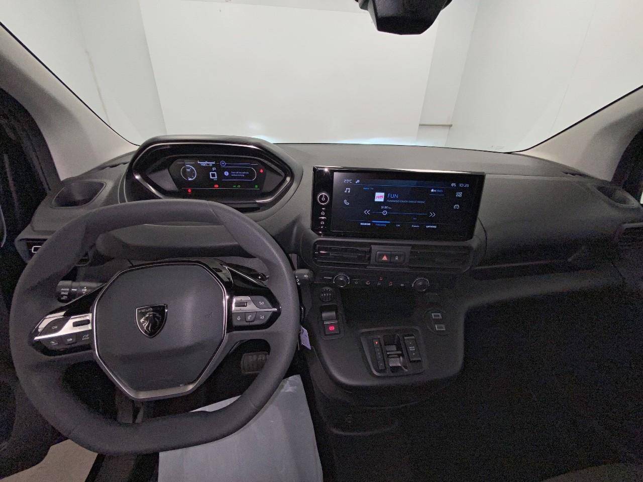 Peugeot Partner fourgon m 650 kg bluehdi 130 s&s eat8 — photo 8