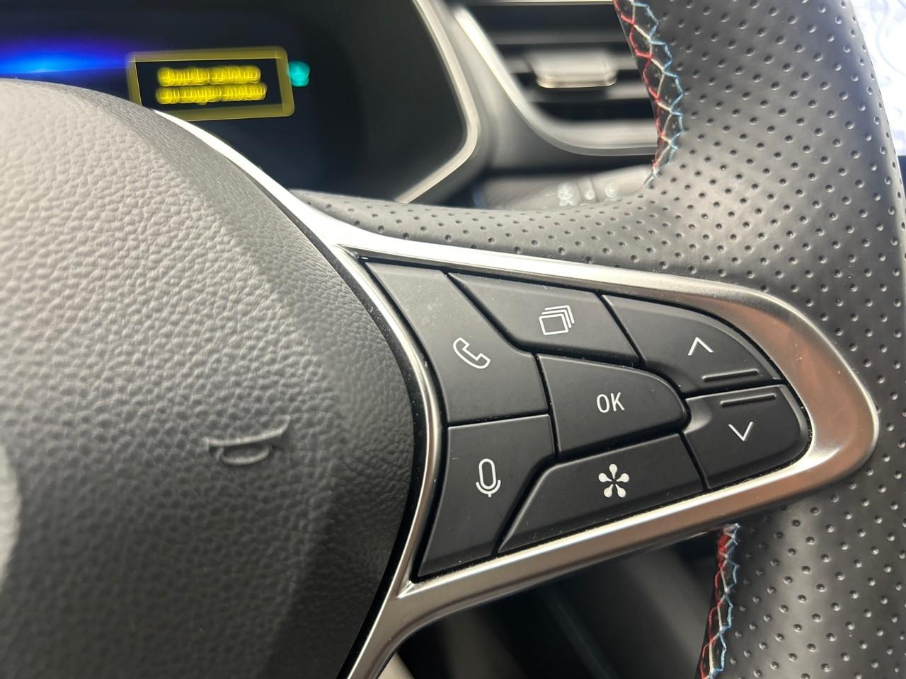 Renault Captur e-tech full hybrid 145 ch esprit alpine — photo 23