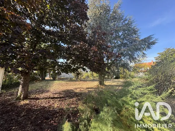 Terrain 800 m²
