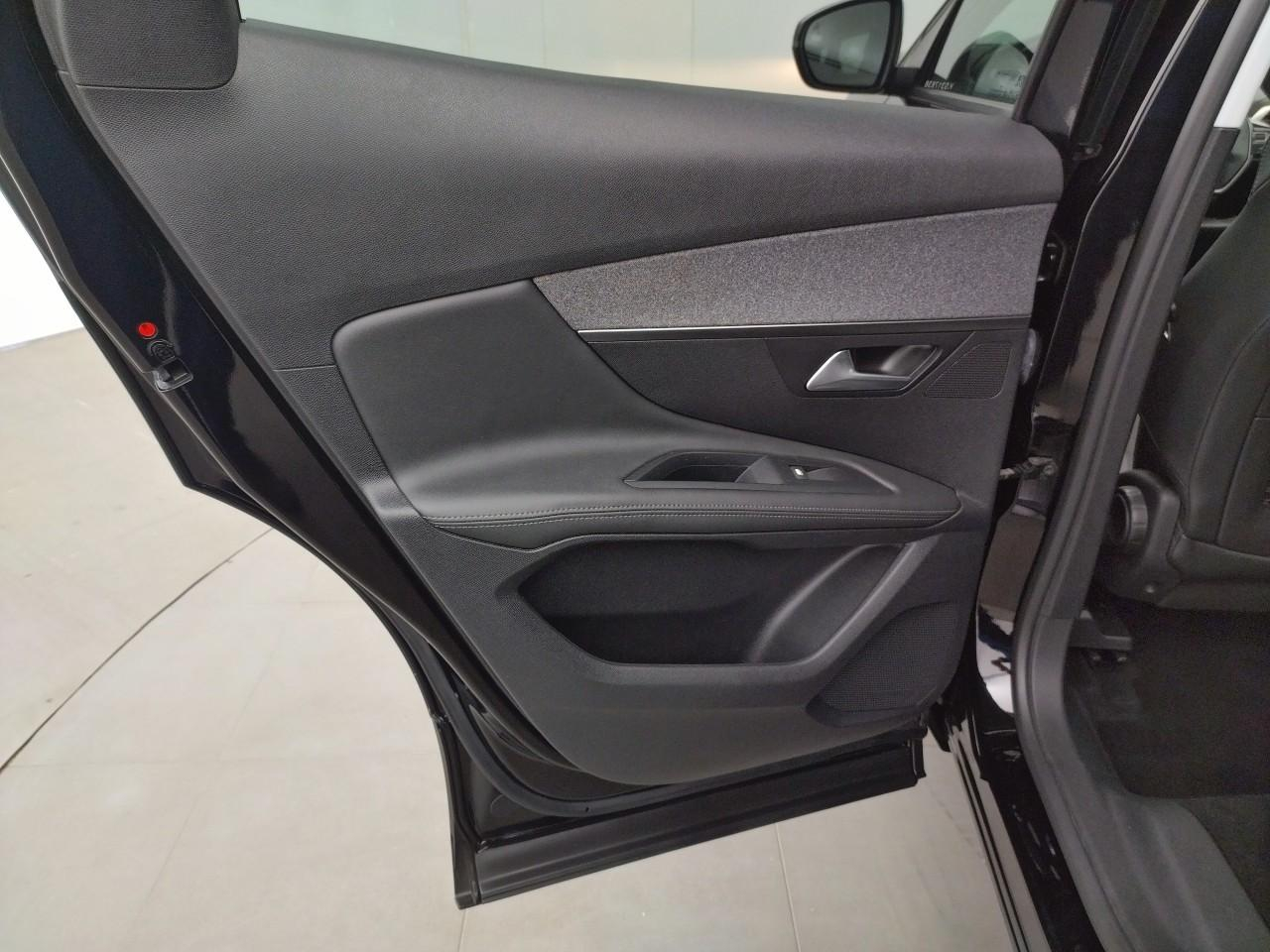 Peugeot 3008 puretech 130ch s&s bvm6 allure — photo 24