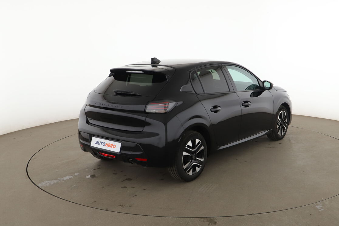 Peugeot 208 1.2 PureTech Allure — photo 5