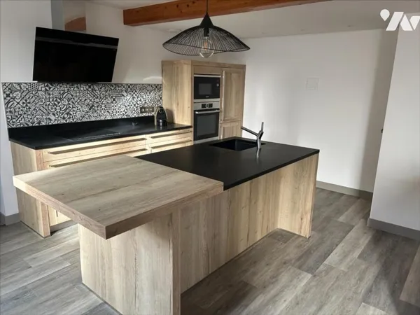 Maison 7 pièces 180 m²