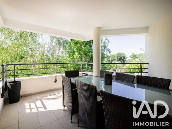 Appartement 6 pièces 145 m²
