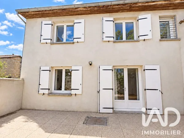 Maison 1 pièce 122 m²