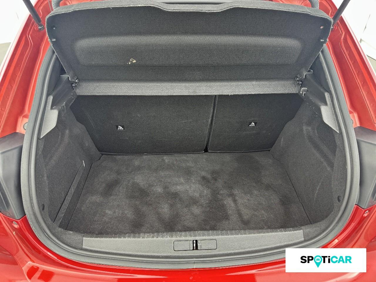 Peugeot 208 1.5 bluehdi 100ch s&s allure pack — photo 6