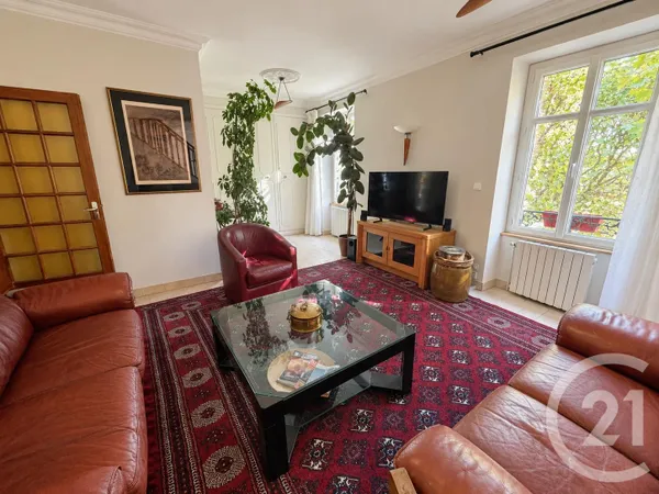 Appartement 6 pièces 135 m²