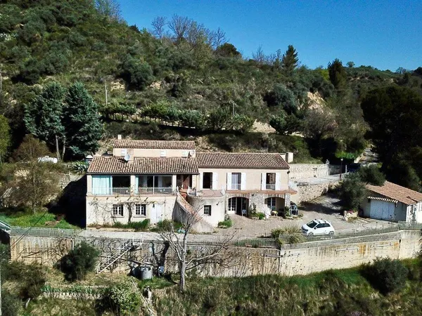 Villa 6 pièces 224 m²
