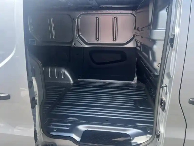 Renault Trafic fgn l1h1 2800 kg blue dci 110 — photo 26