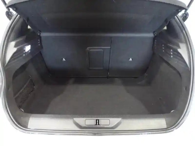 Peugeot 308 1.5 bluehdi 130ch s&amp;s allure eat8 — photo 9