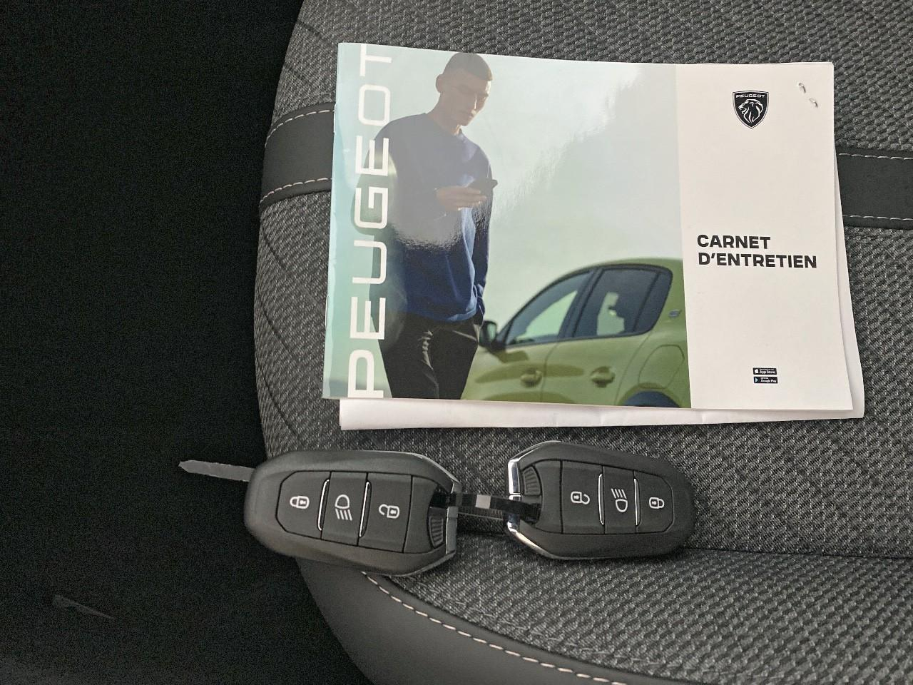 Peugeot 2008 hybrid 145 ch e-dcs6 allure — photo 18
