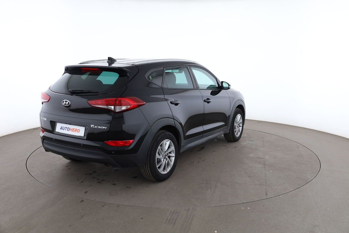 Hyundai Tucson 1.7 CRDi 2WD — photo 5