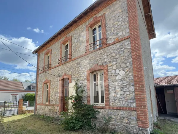 Deux maisons 5 pièces 105 m2 et 3 pièces 57 m2 avec dépendan