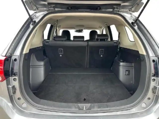Mitsubishi Outlander phev twin motor business 4wd euro6d-t evap 5cv — photo 6