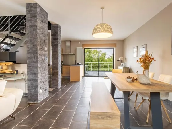 Maison 5 pièces 200 m²