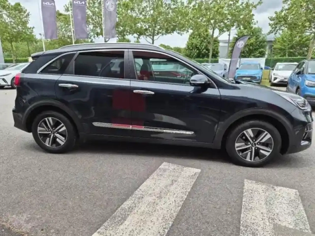 Kia Niro 1.6 gdi 105ch isg + plug-in 60.5ch premium dct6 — photo 4