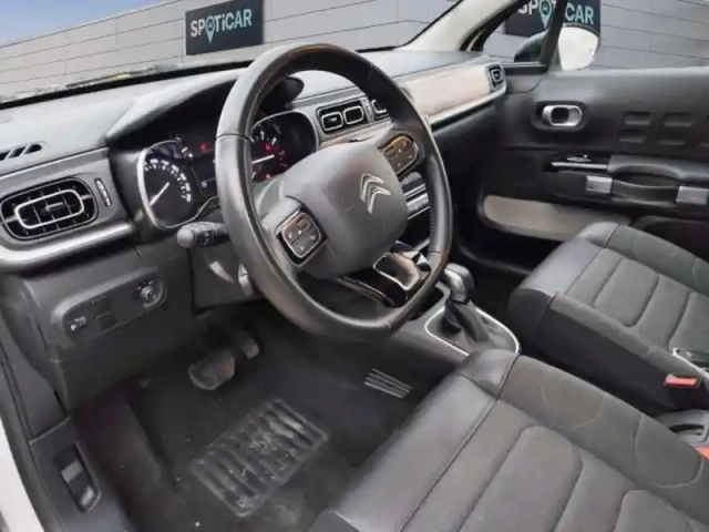 Citroën C3 1.2 puretech 110ch s&amp;s shine eat6 — photo 8