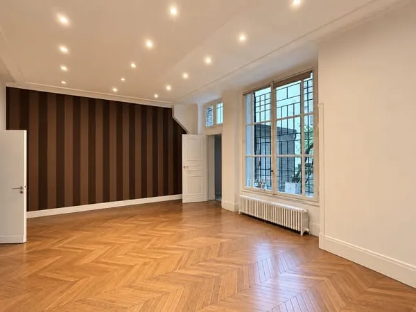 Bureaux 93 m²