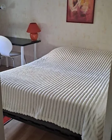 Co- location chambre meublée
