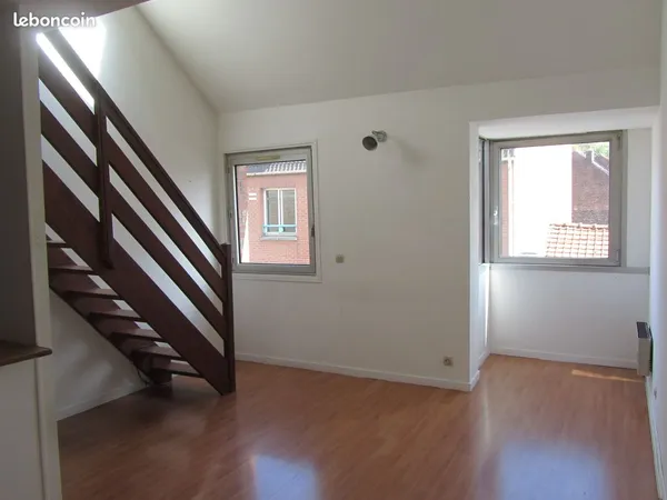 Appartement 2 pièces de charme duplex spacieux garage cave Lille quartier wazemmes F2
