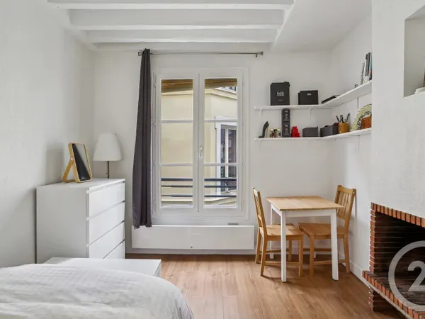 Studio 1 pièce 18 m²