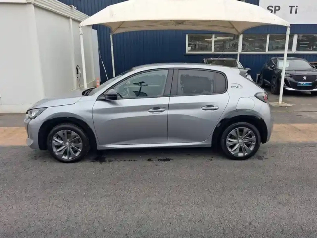 Peugeot 208 electrique 50 kwh 136ch — photo 8