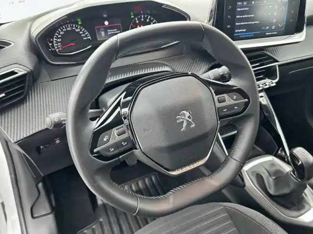 Peugeot 208 puretech 75 s&amp;s bvm5 — photo 9