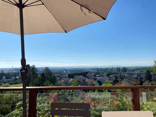 Vends maison de charme avec jardin