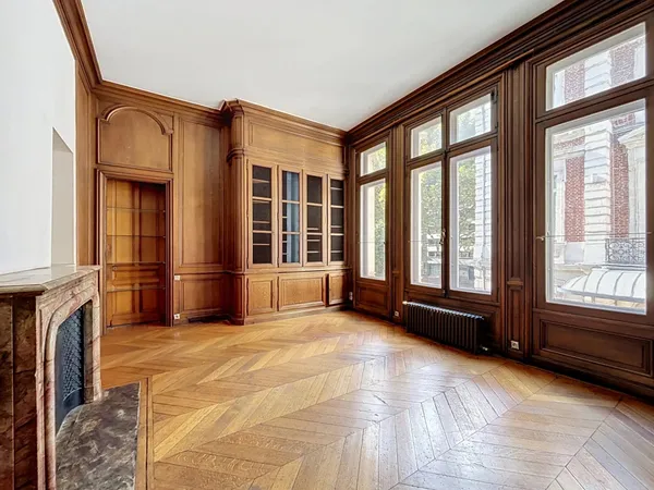 Le service location de la maison BARNES à Lille vous présente :