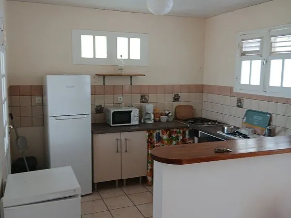 Maison a louer haut de villa .personne au sous sol a ce jour. Tres calme et agreable a vivre
