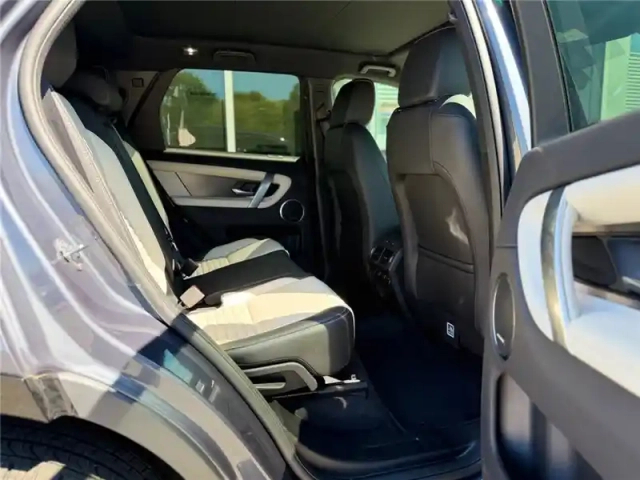 Land Rover Discovery Sport p270e phev awd bva — photo 9