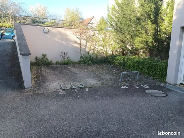 Loue places de parking à HURTIGHEIM