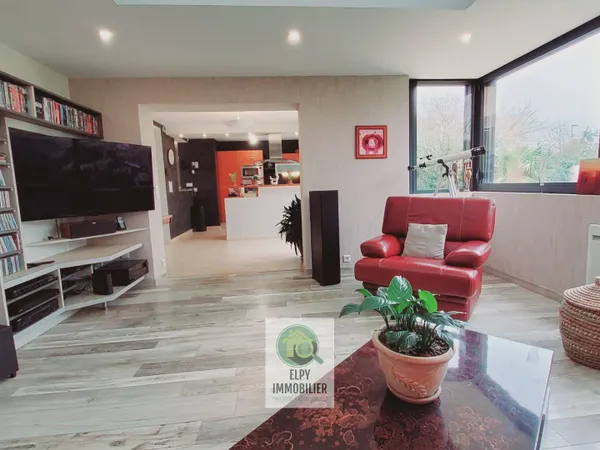 Maison contemporaine 123m² - 5 pièces - 4 chambres - 711m² de terrain - DERVAL