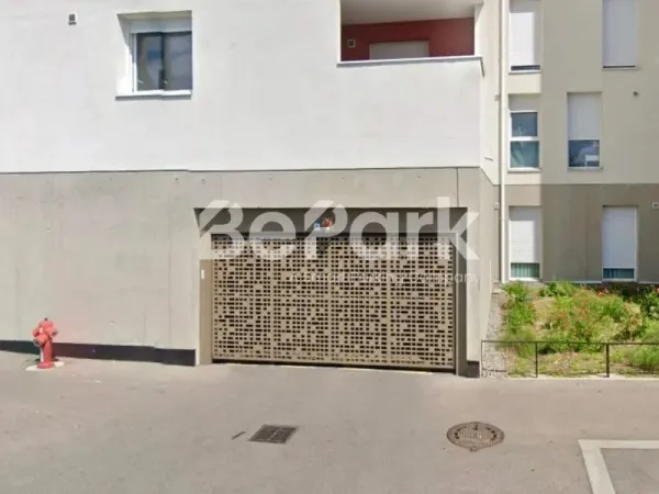 Stationnement Location Lyon 111€