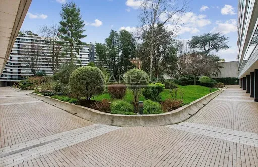 Appartement 3 pièces 81 m²