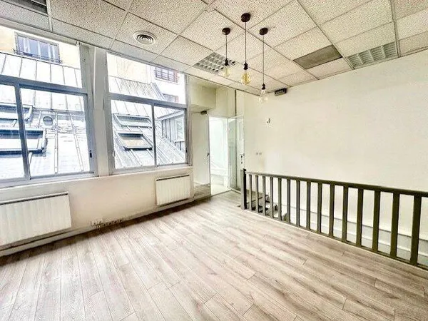 Bureaux 65 m²