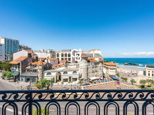 Appartement 4 pièces 176 m²