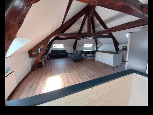 Chambre meublée dans colocation