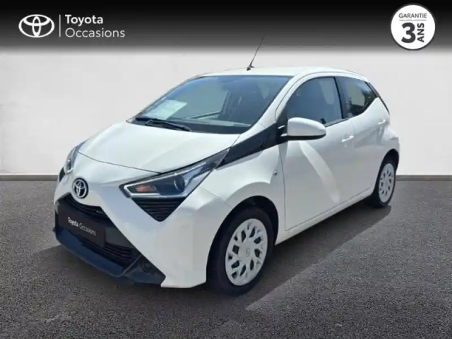 Toyota Aygo 1.0 vvt-i 72ch x-play 5p my20 — photo 1