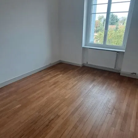 DIJON - T2 47 m² - DERNIER ÉTAGE - TRAVERSANT - CHARME DE L'ANCIEN - GRENIER