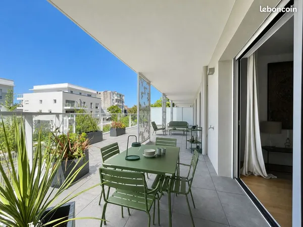 Nantes Monselet, copropriété de standing, T4 avec grande terrasse